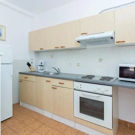 Cizmesija Daire Tkon