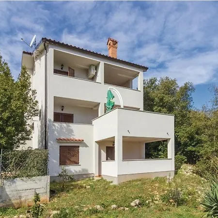 Cizmesija شقة تكون