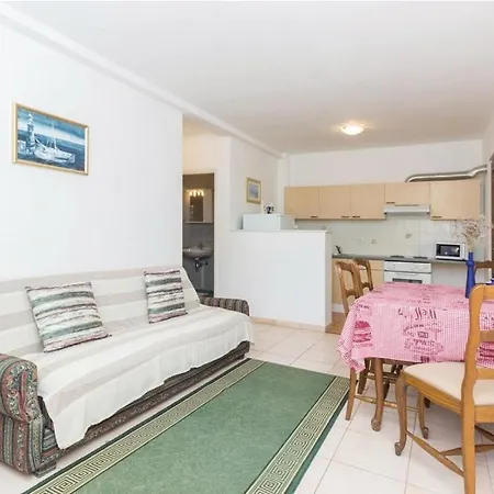 Apartmán Cizmesija Tkon