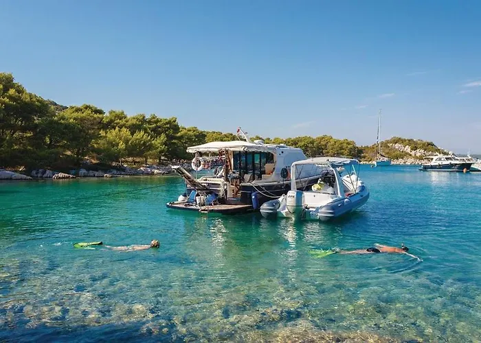 Cizmesija * تكون