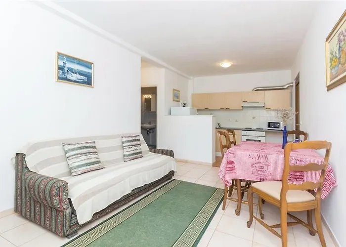 شقة Cizmesija تكون